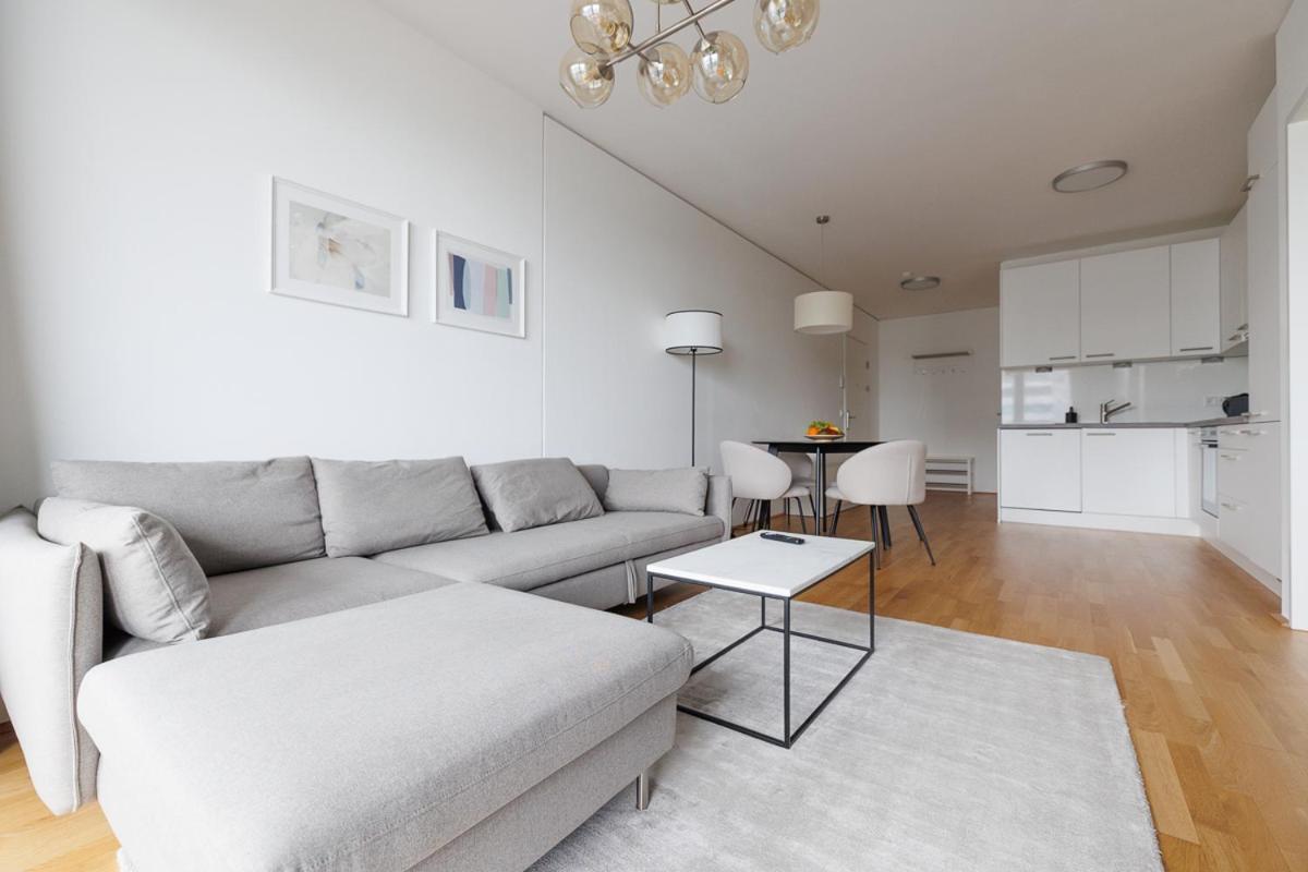 Lovely Apartment In Marina Tower - 10Min To City Center Виена Екстериор снимка
